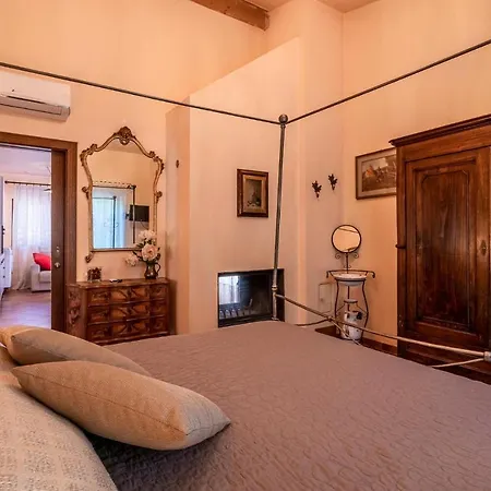 4 Bedroom Amazing In Casa vacanze *