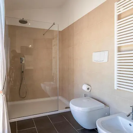 4 Bedroom Amazing In Casa vacanze